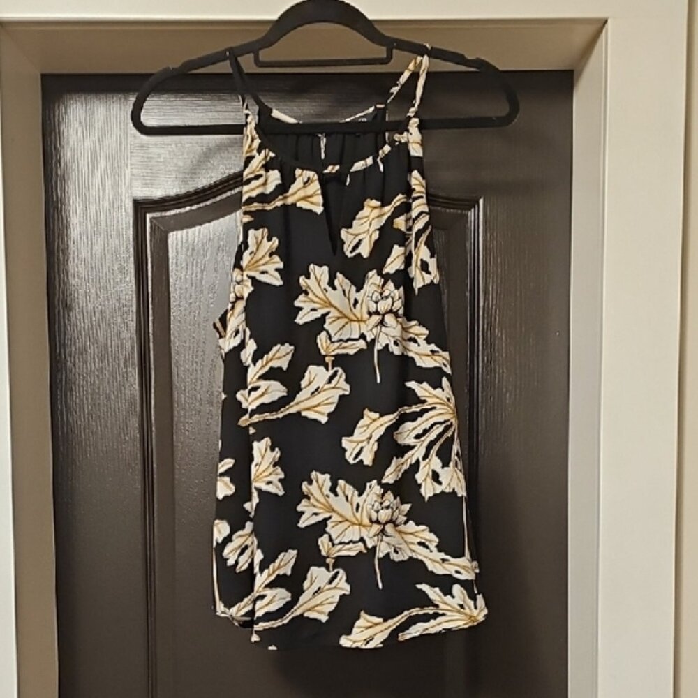 RW&CO Floral Black and Cream Women's Top